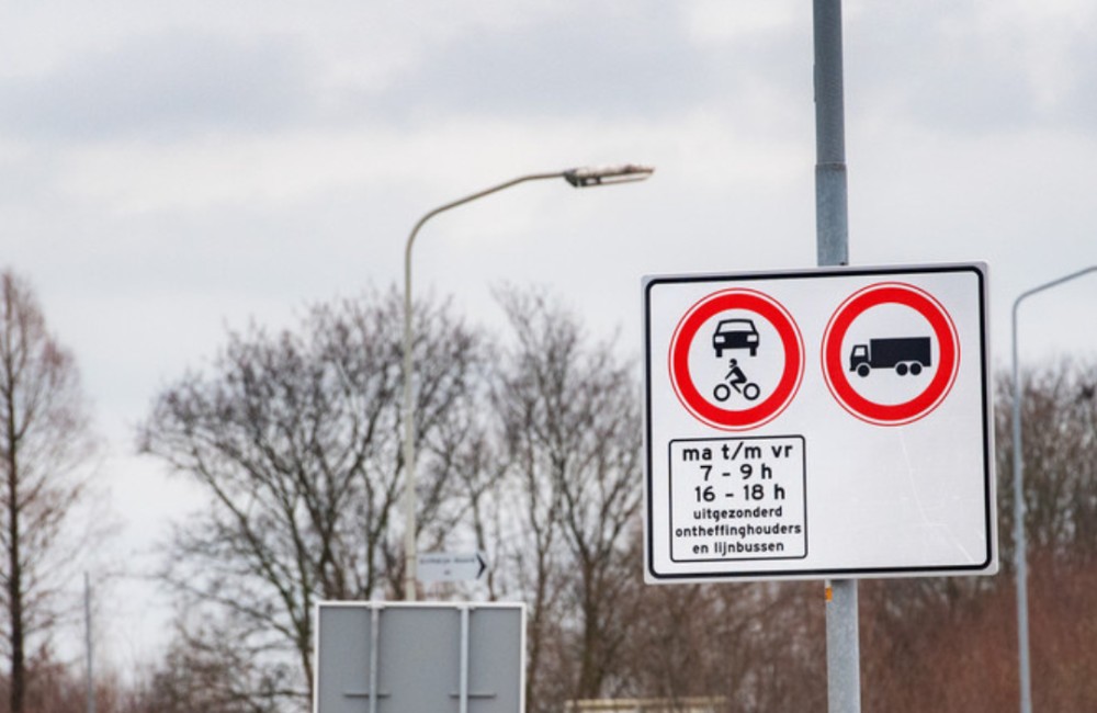 Het regent boetes op Griftdijk-Noord Het regent boetes op Griftdijk-Noord